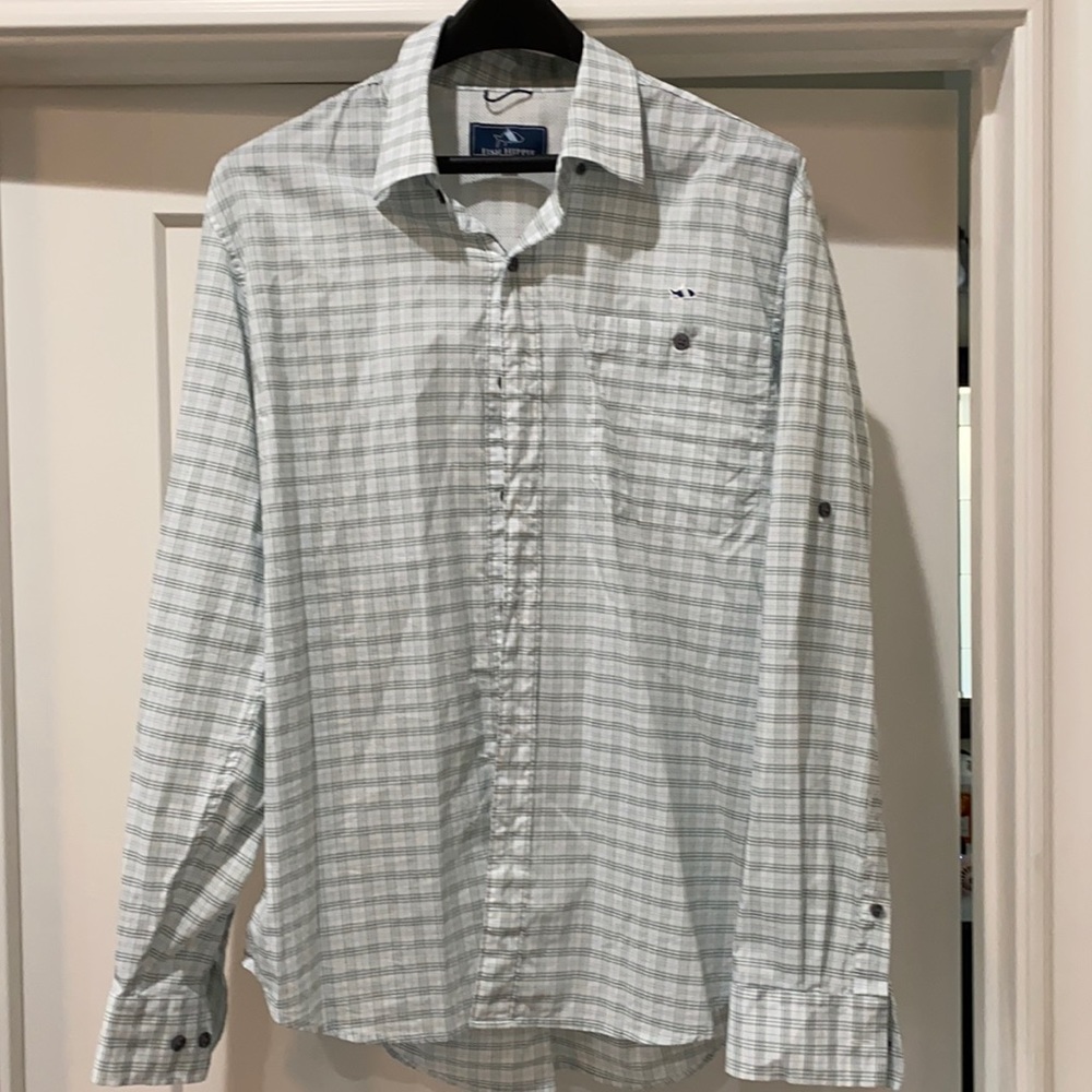 Fish hippie performance button down